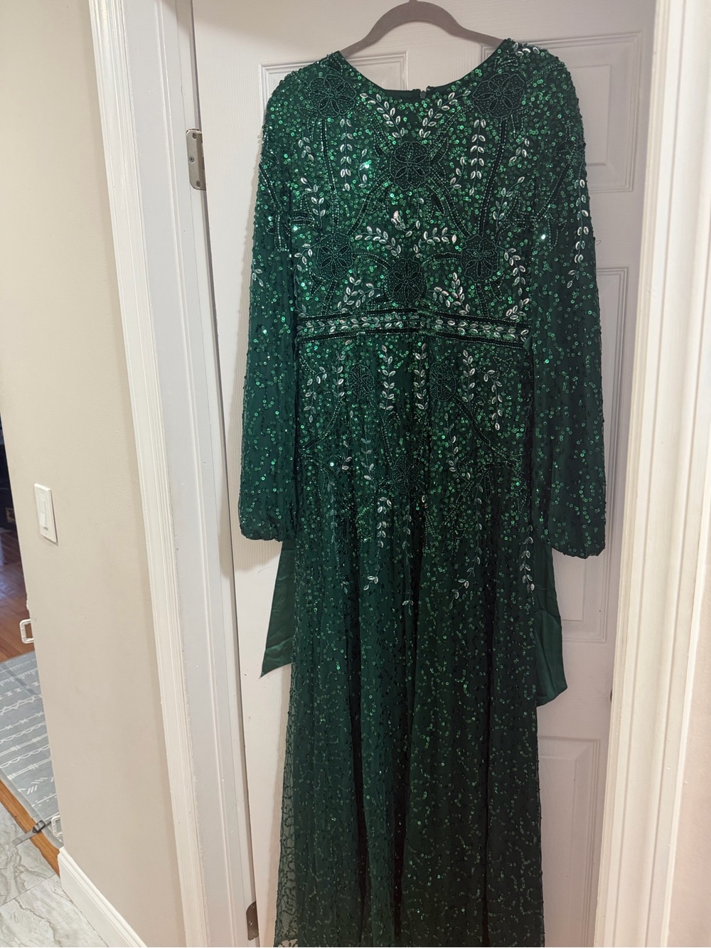 Elegant Emerald Green Sequin Maxi Dress for Women